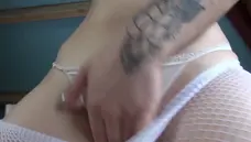Magmafilm-video: POV cumshot alongside young brunette