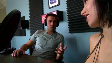 Brazzers: Husband Catches Juelz Cheating