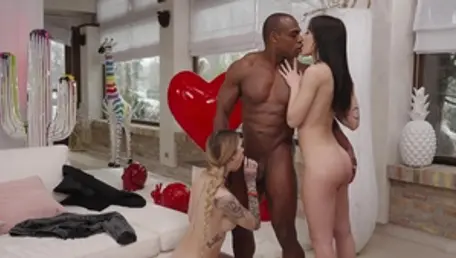 Rocco Siffredi: Threesome heats with intensity
