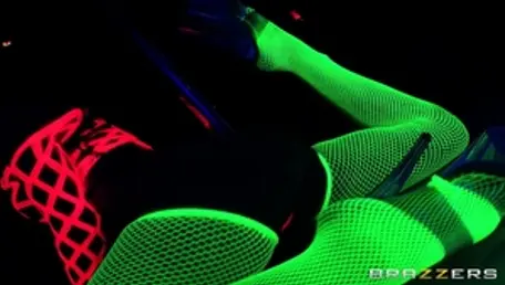 Brazzers: Straight Strip Club Frenzy