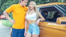 Fake Hostel: Teen chick Marilyn Crystal pickup