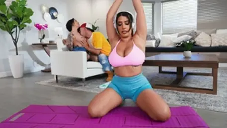 Brazzers: Twitching and Dripping Sarah