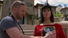 Tourist Scott tests his luck with horny royal guard Rachel
