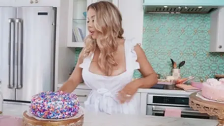 Brazzers: Cookie Daddy Pounds Her in Every Way