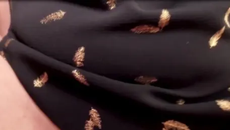 Hitzefrei.com: Deutsch Emma Secret riding a dick