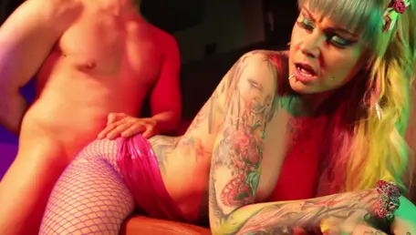 Shake the Snake: Vandal Vyxen & Rick Hard XXX